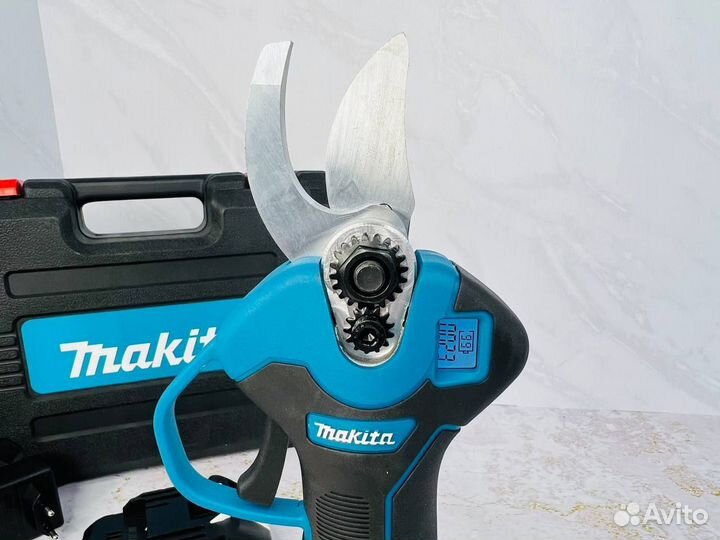 Секатор makita