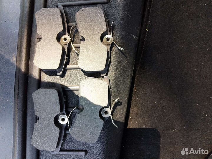 Тормозные колодки на ford focus