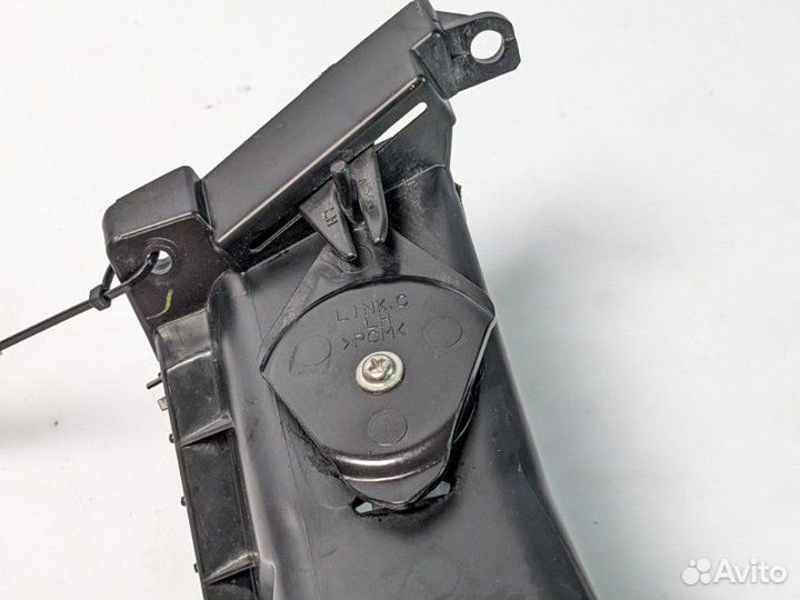 Воздуховод центральный передний левый Mitsubishi