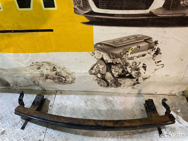 Усилитель заднего бампера Киа Спортейж 2