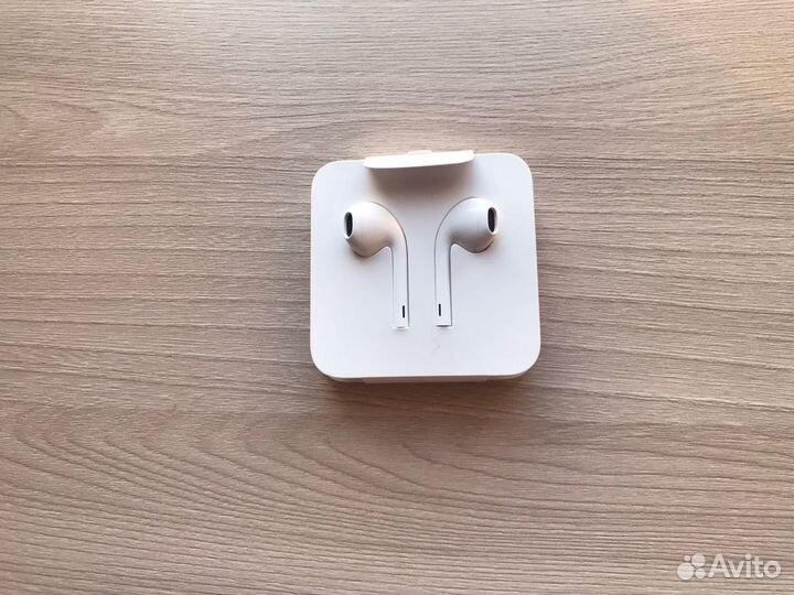 Apple наушники Earpods ligtning новые