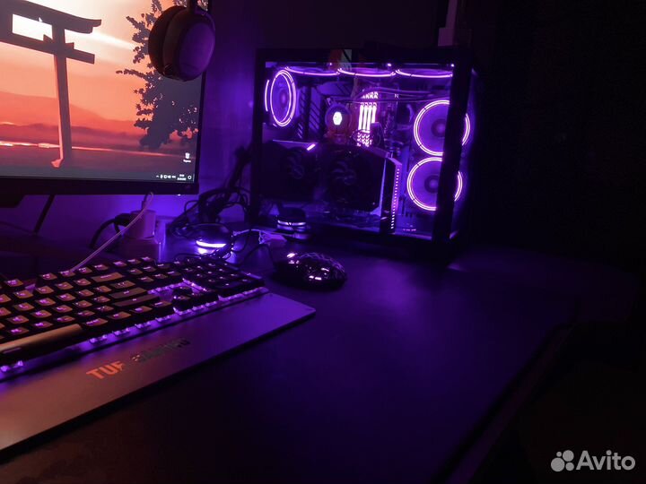 Держатель для видеокарты