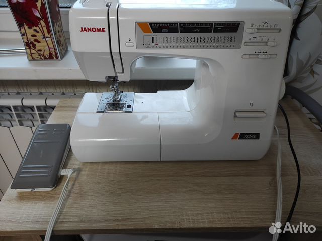 Швейная машинка janome 7524E купить в Санкт-Петербурге | Товары для ...