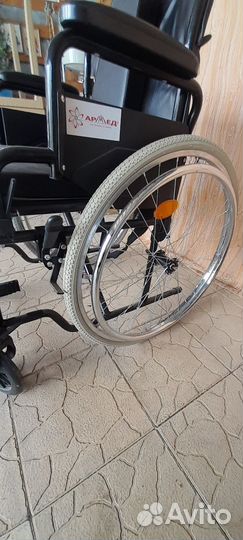 Кресло-коляска с санитарным оснащением