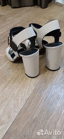 Босоножки женские 38 размер