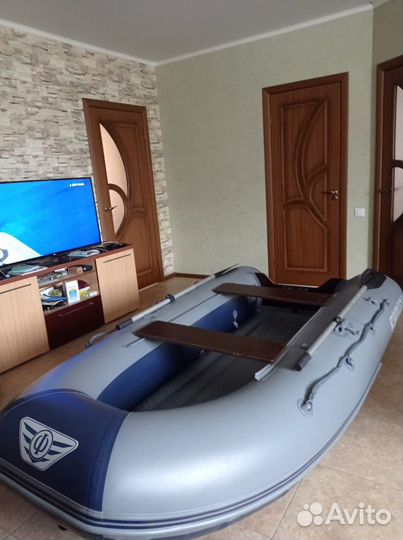 Надувная лодка Флагман 300 с мотором Yamaha 5 cmhs