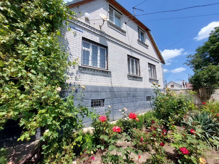 Дом 177,6 м² на участке 6 сот.