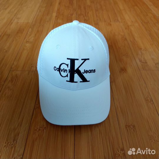 Кепка бейсболка Calvin Klein jeans белая с сеткой