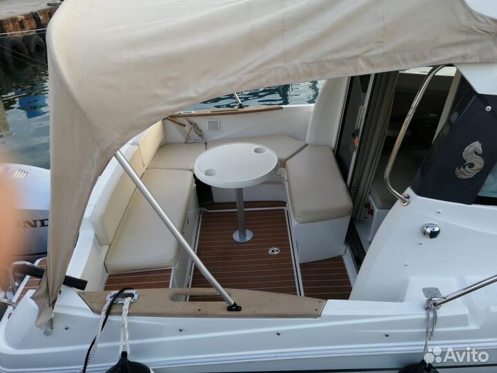 Морские прогулки, аренда катера, рыбалка