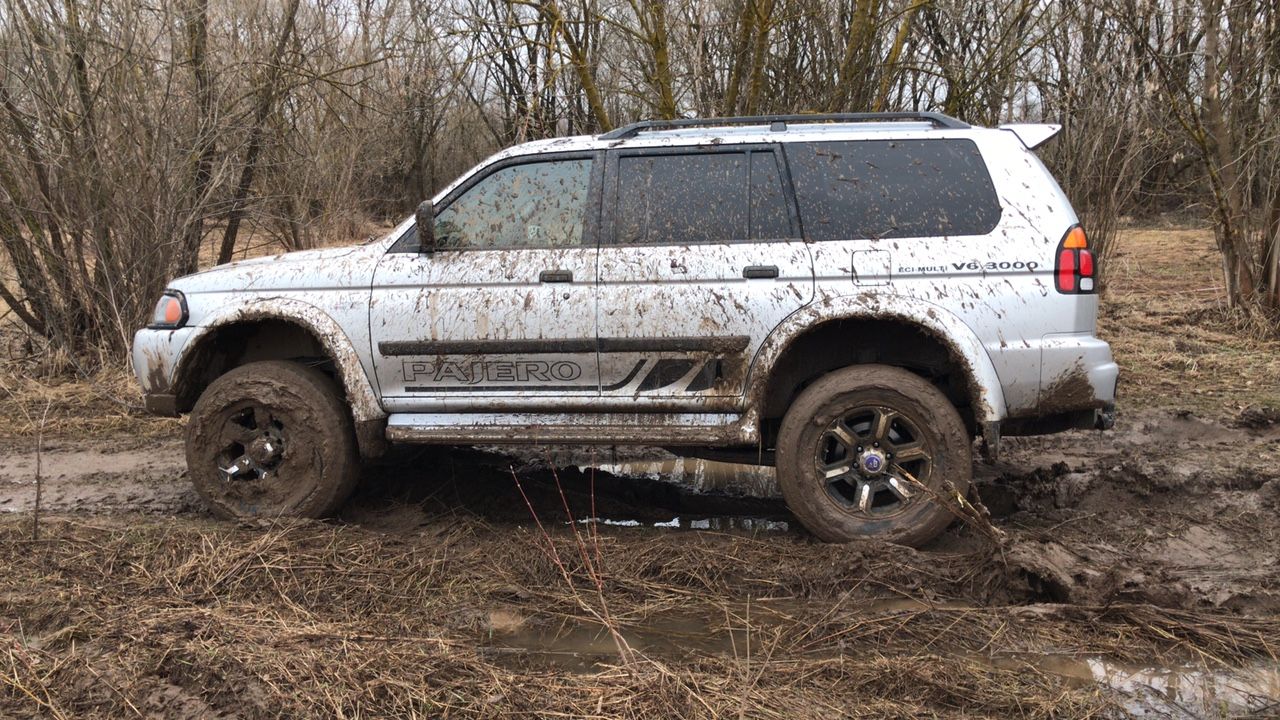 Mitsubishi Pajero Sport: фото владельца