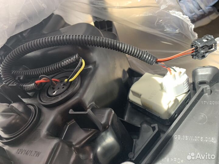 Prado 150 2017+ Штатная оптика Фары E4SA2