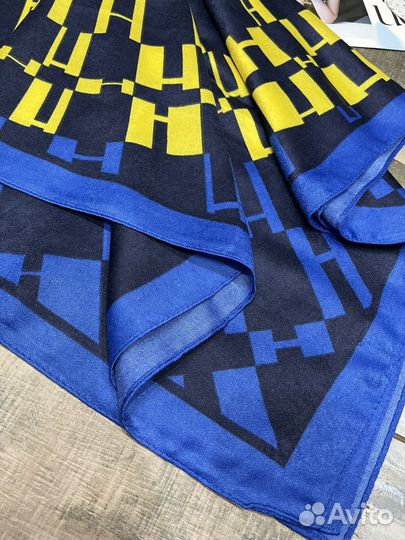 Шерстяной платок Hermes синий с желтым