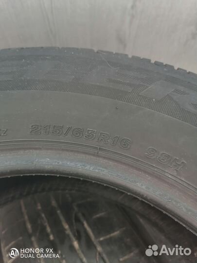 Bridgestone Dueler H/P Sport 215/65 R16 98H