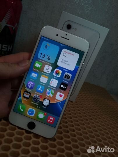 iPhone 8, 64 ГБ