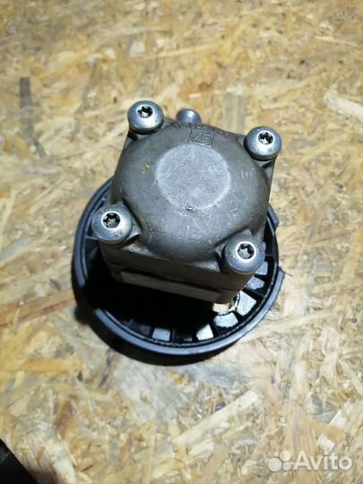 Насос гидроусилителя руля volvo S80 T6 B6284T