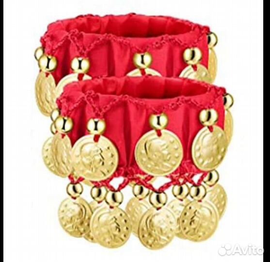 Браслет на запястье. Аксессуар для танцев