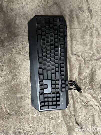 Игровая клавиатура Asus