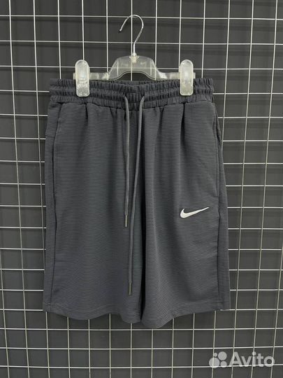 Шорты Nike