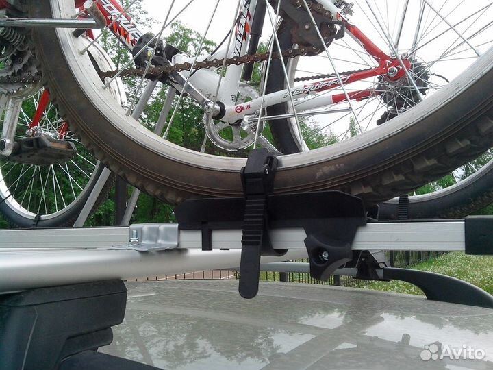 Велокрепление на крышу с замком Amos Польша+