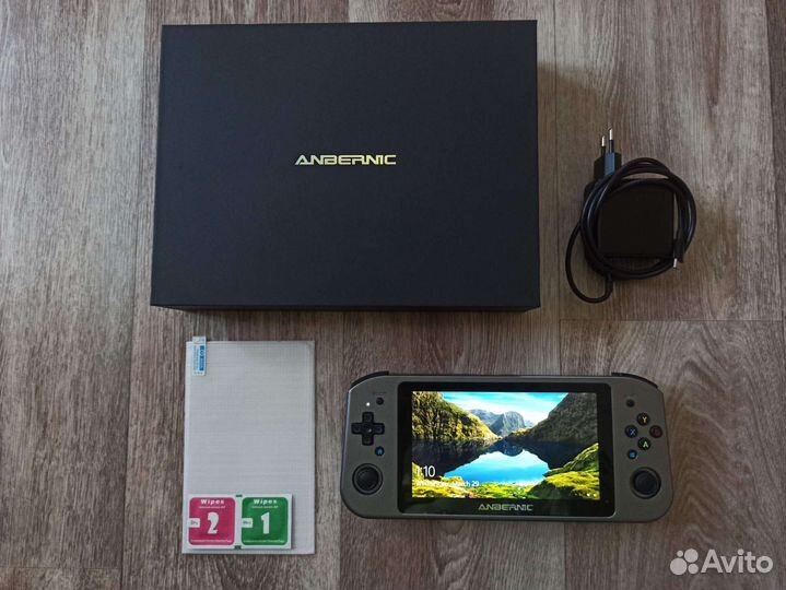 Anbernic win600 (портативка на windows)