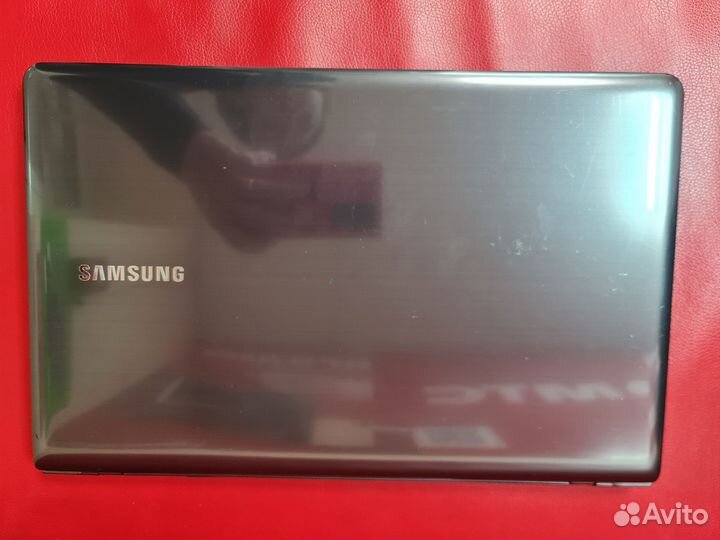 Ноутбук Samsung NP355V5C
