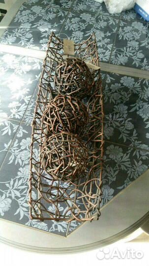 Плетенная ладья с шарами