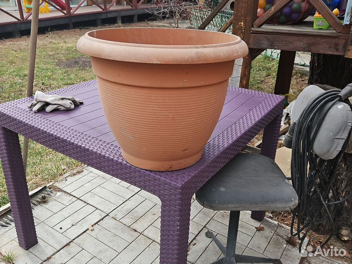 Горшок для цветов