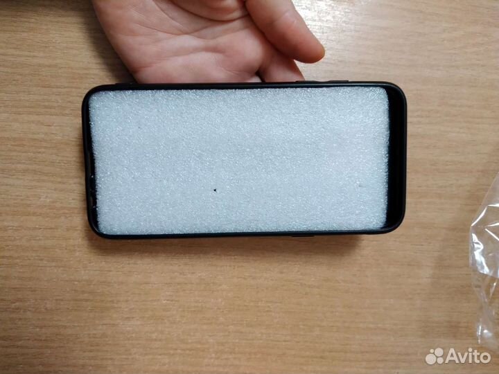 Кожаный чехол для телефона с кармашками для карточ