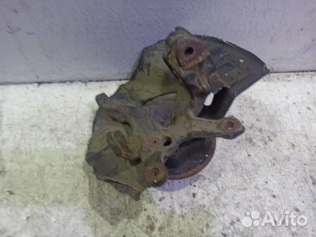 Кулак передний правый бмв