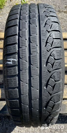 Pirelli Winter Sottozero 210 Serie II 215/65 R16