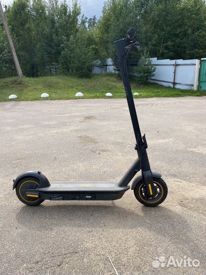 Электросамокат Ninbot max g30