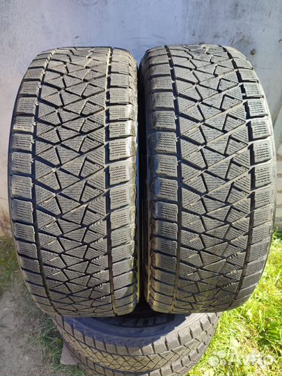 Bridgestone Blizzak DM-V2 245/60 R18 105S