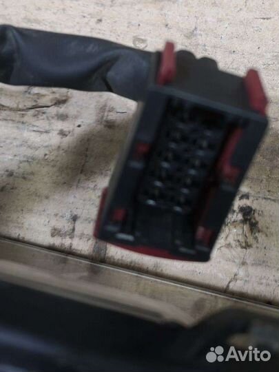 Фара на Volvo Xc90