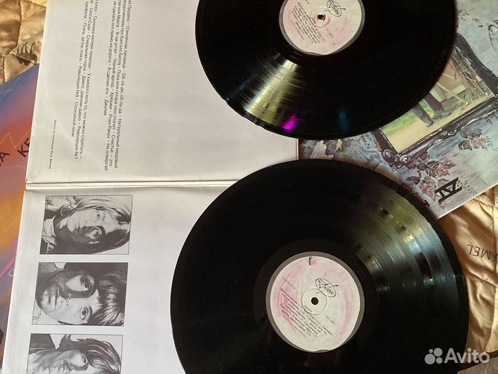 Продаю двойной винил Битлз. Без царапин и сколов