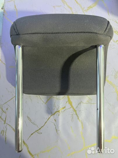 Подголовник задний