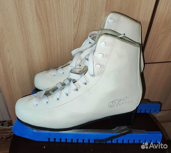 Коньки фигурные женские 39