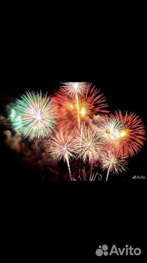 Салюты и фейерверки