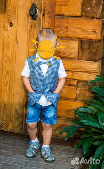 Жилетка и рубашка на мальчика 2х лет