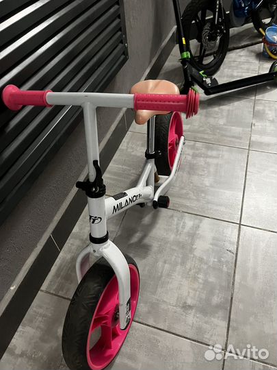 Самокат трехколесный, беговел