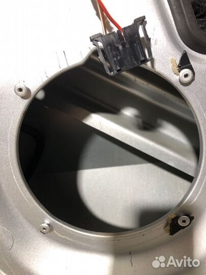 Дверь боковая задняя правая Volkswagen Polo