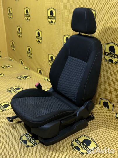 Сиденье переднее левое Opel Astra K