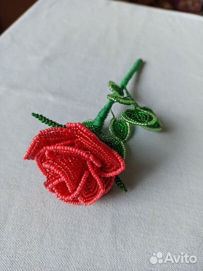 Цветы из бисера