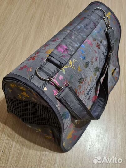 Переноска для кошек и собак