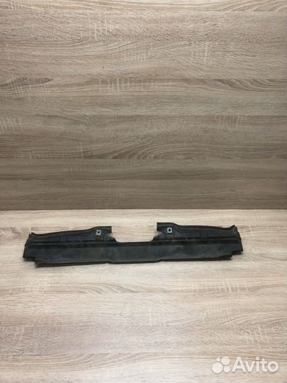 Воздуховод радиатора верхний Bmw E65 E66