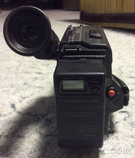 Видеокамера Sanyo ретро Camcorder 8mm VM-RZ1P