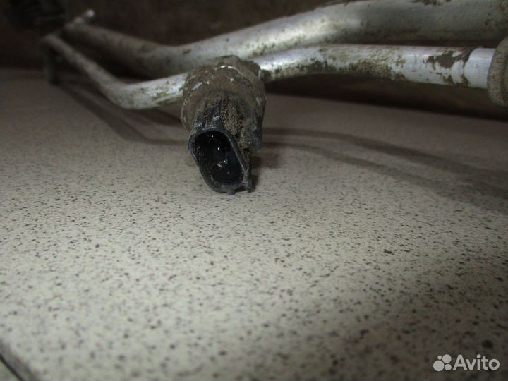 Трубка кондиционера Hyundai Solaris I 2010-2017