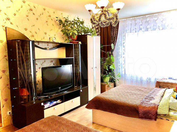 3-к. квартира, 92 м², 8/9 эт.