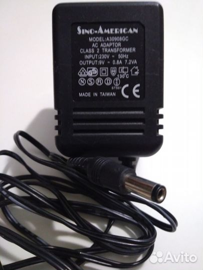 Блок питания 9V - 0.8A