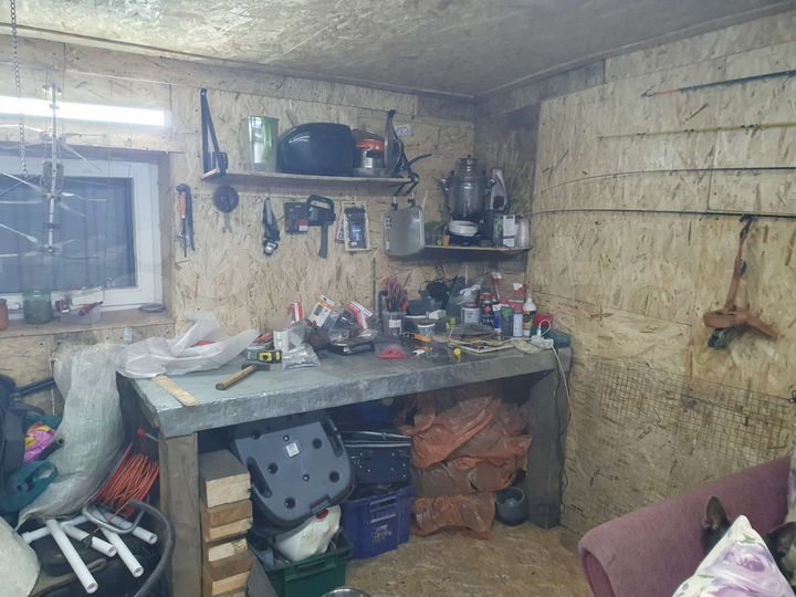 Гараж, > 30 м²