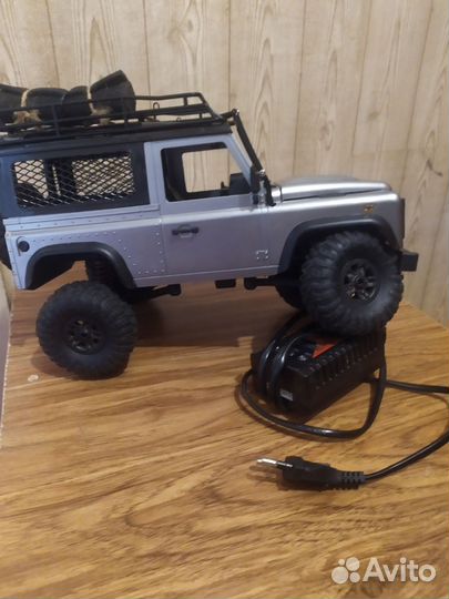 Модель Lend Rover на радиоуправлении